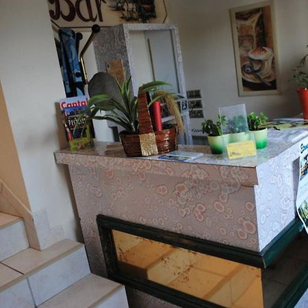 Hotel Des Voyageurs Chez Betty Neussargues en Pinatelle Dış mekan fotoğraf