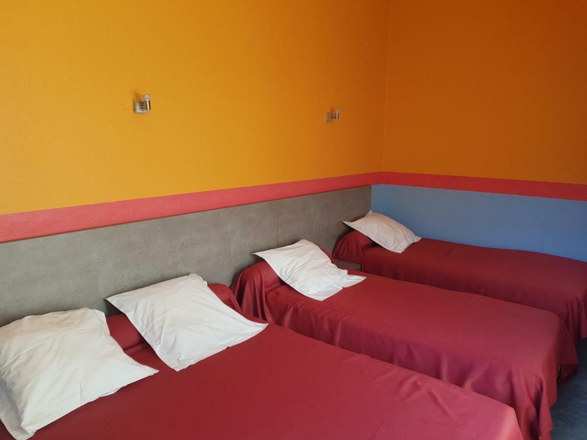 Hotel Des Voyageurs Chez Betty Neussargues en Pinatelle Dış mekan fotoğraf