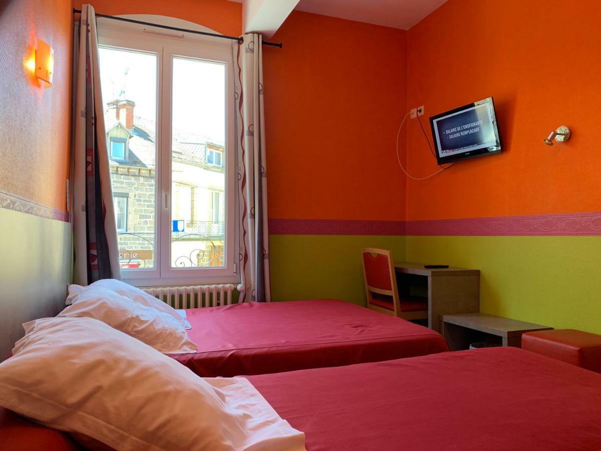 Hotel Des Voyageurs Chez Betty Neussargues en Pinatelle Dış mekan fotoğraf